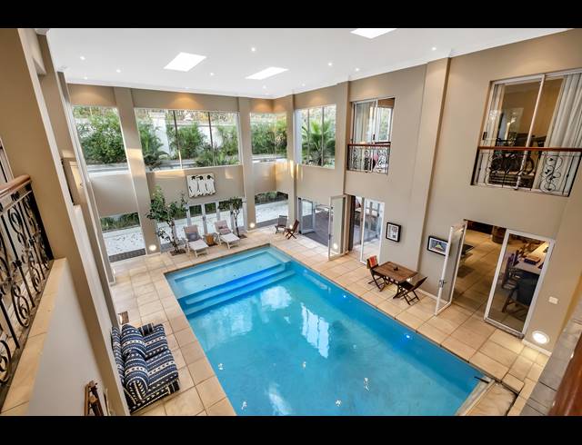 7 BEDROOM HOUSE FOR SALE IN BRYANSTON
